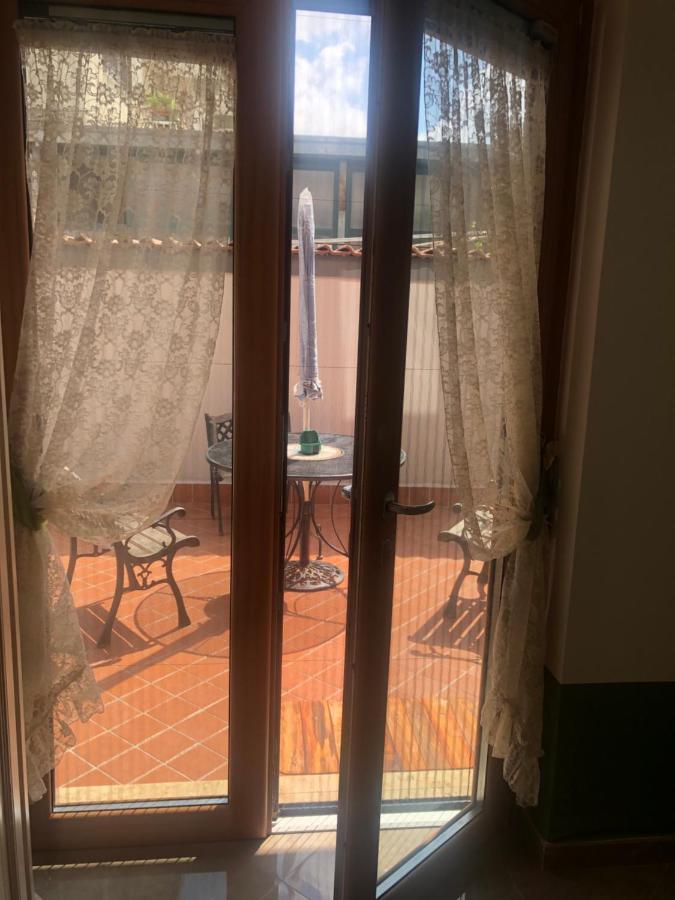 Susy Home Napoli Esterno foto